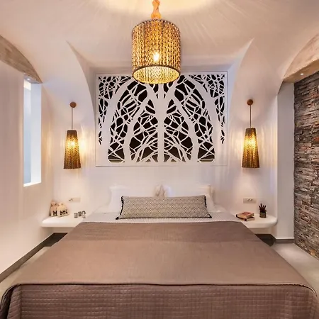 Abasa 4* Fira (Santorini)