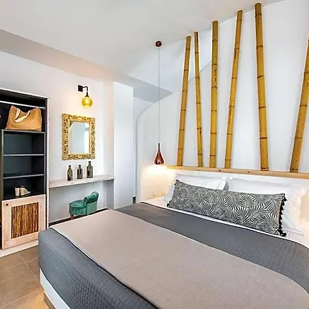 Abasa Hotel Fira (Santorini)