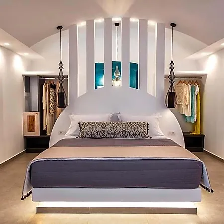 Abasa Hotel Fira (Santorini)