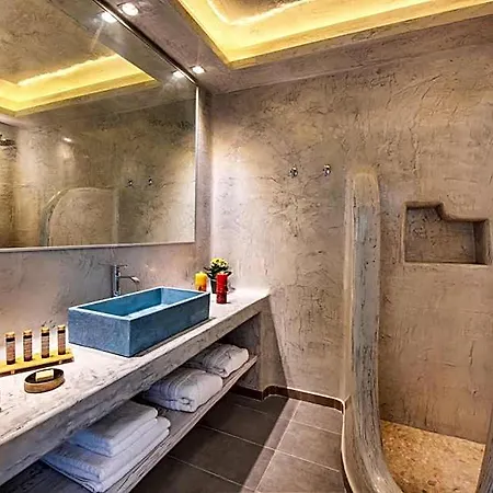 Abasa Hotel 4*
