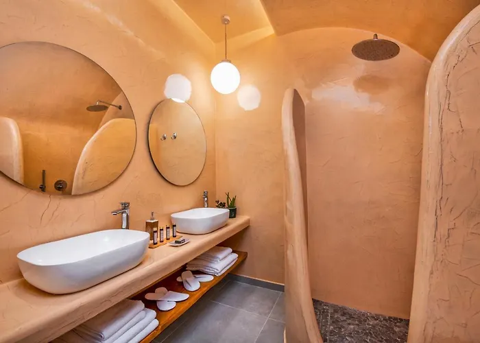 Abasa Hotel Fira (Santorini)