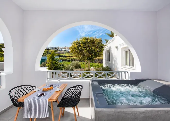 Abasa 4* Fira (Santorini)